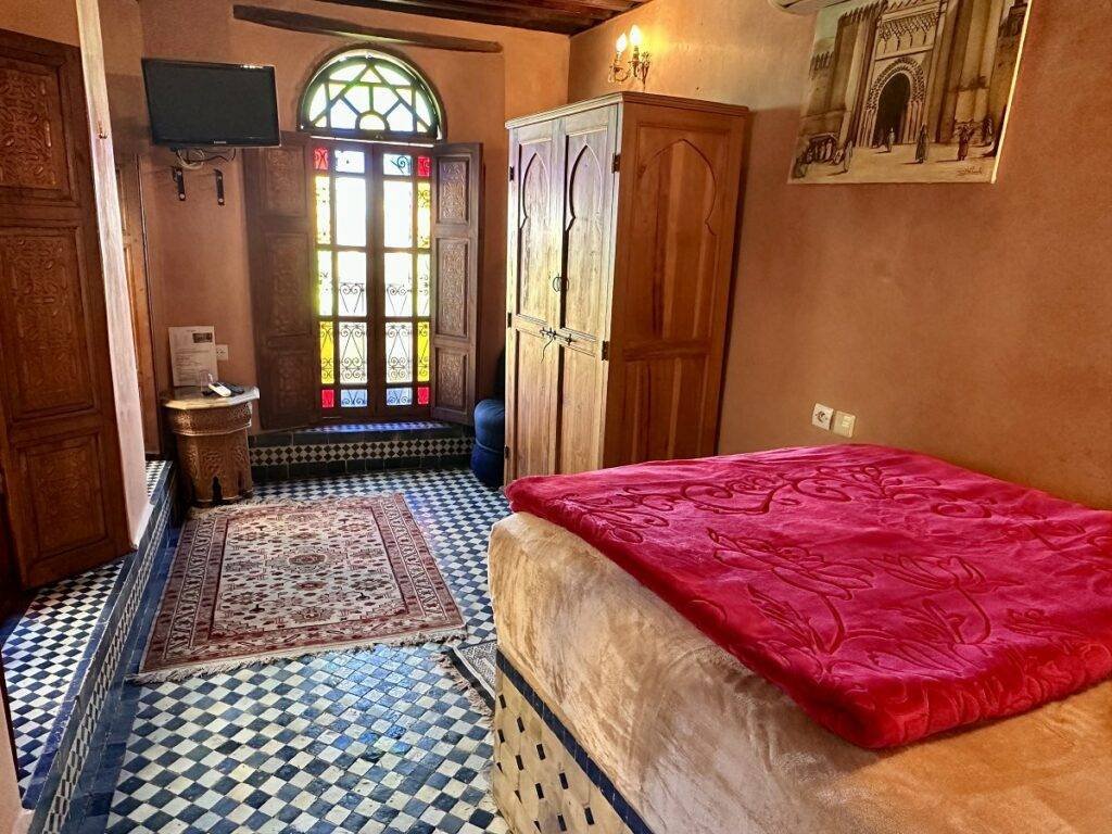Chambre 2 personnes lit double, Riad Layalina Fes