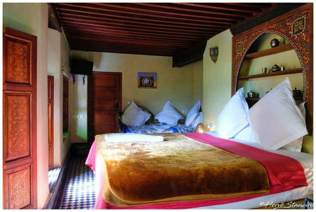 Chambre double supérieure 2 à 3 personnes Hôtel Riad Layalina Fes