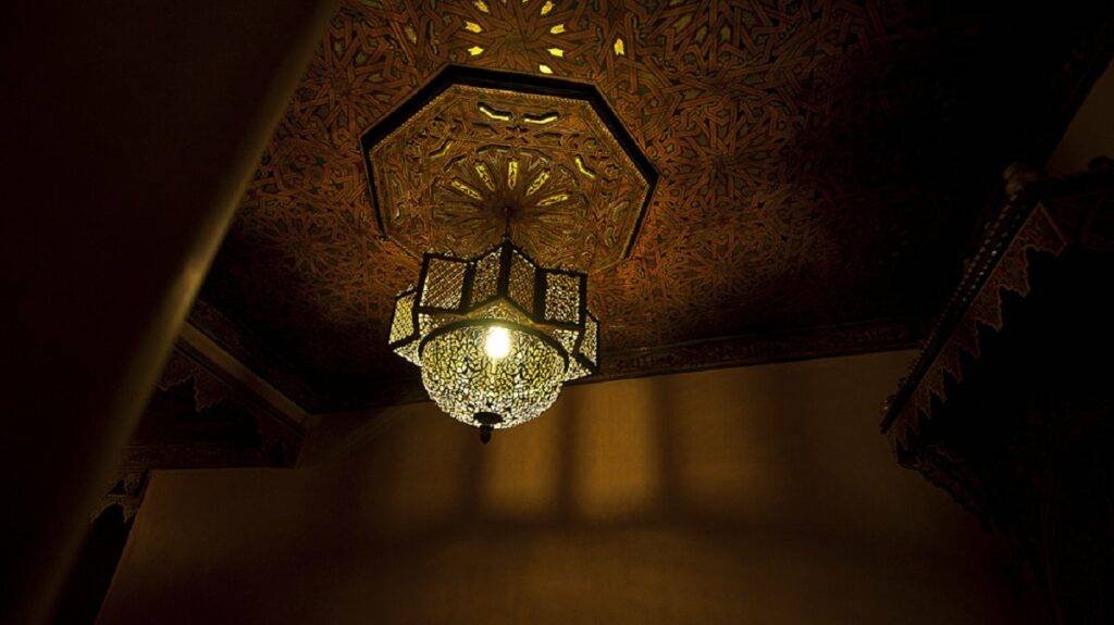 Décoration et luminaire au Riad Layalina à Fes au Maroc