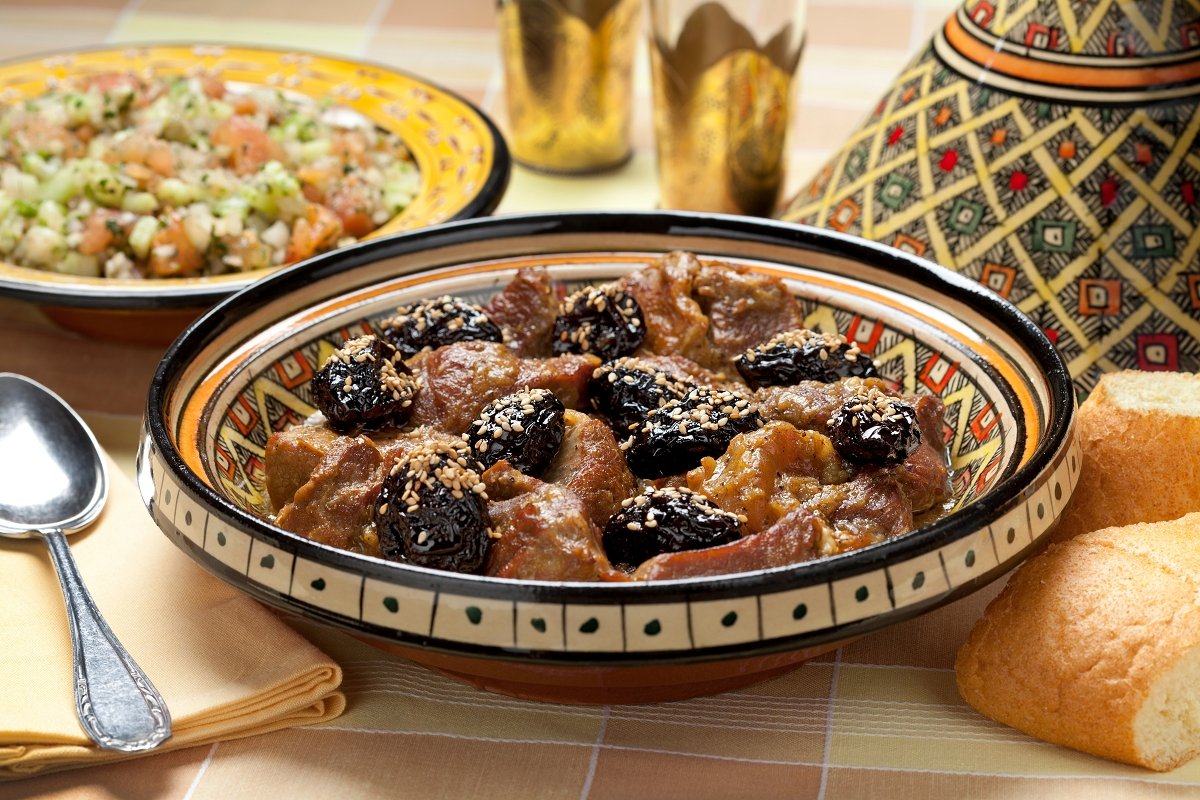 Tajine agneau pruneaux au Riad Layalina Fes
